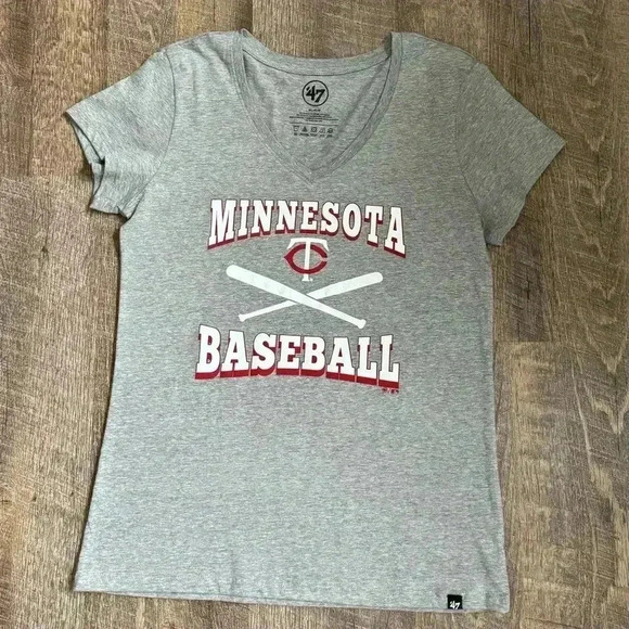 🆕Women’s Minnesota Twins MLB  T-Shirt - Picture 7 of 16